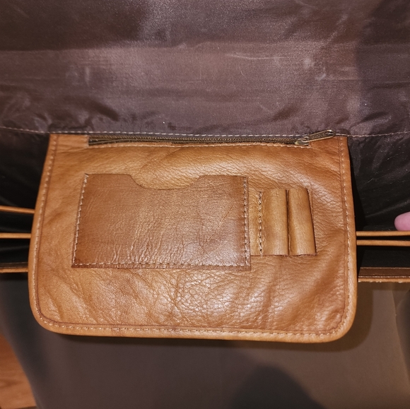 Vintage Leather Messenger Bag - Picture 10 of 13